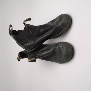 Blundstone Chelsea boots